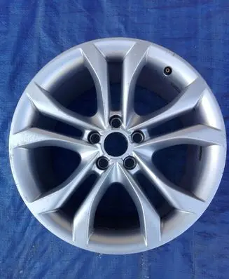 Audi TT TTS Mk2 R18 alloy rim 