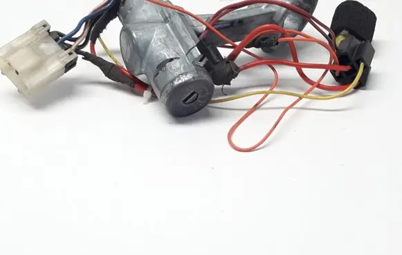 Nissan Sunny Ignition lock