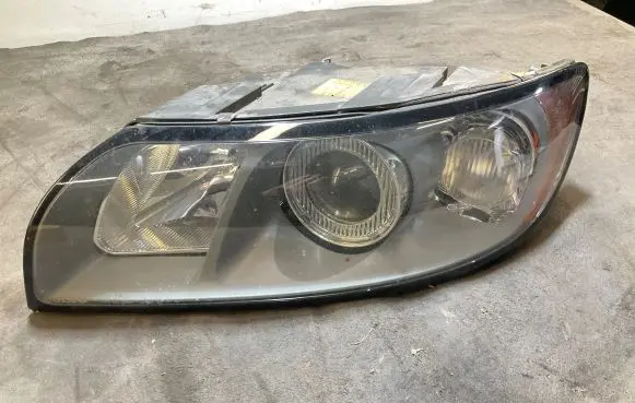 Volvo S40 Headlight/headlamp 30698885 0301198203