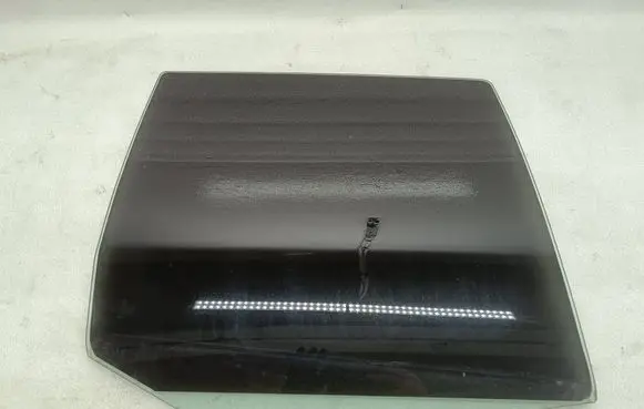 Volkswagen Golf IV Rear door window glass 