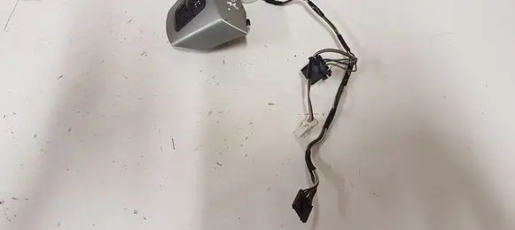 Steering wheel buttons/switches