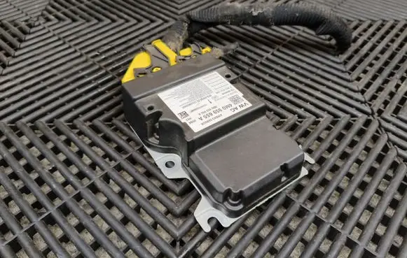 Audi Q7 4M Airbag control unit/module 4M0959655A