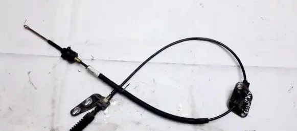 Volvo S40, V40 Gear shift cable linkage