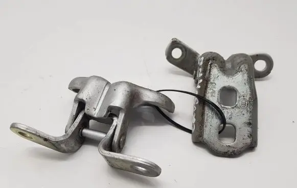 Front door hinge set