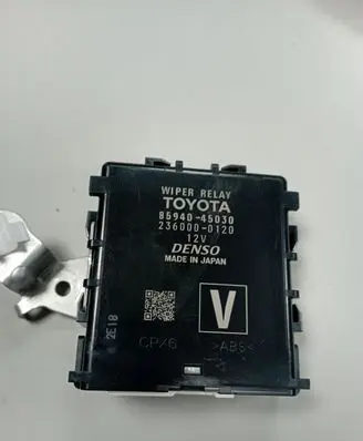 Toyota Sienna XL40 IV Window wiper relay 8594045030 2360000120