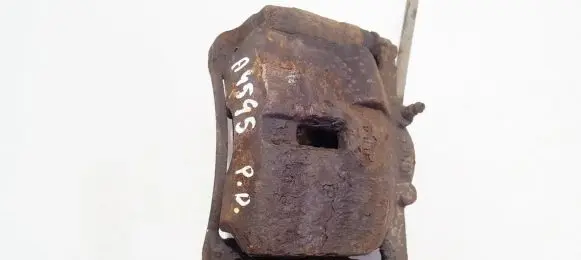 Nissan X-Trail T31 Front brake caliper