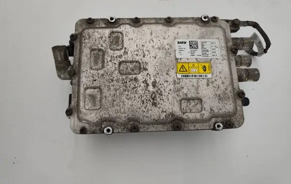 Mini Cooper Countryman F60 Voltage converter inverter 