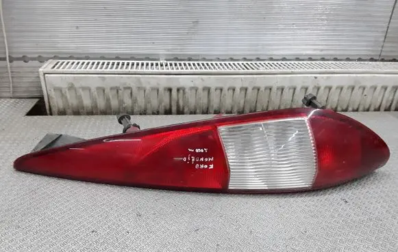 Ford Mondeo Mk III Rear/tail lights 1S7113404C