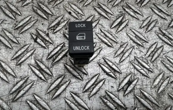 Central locking switch button