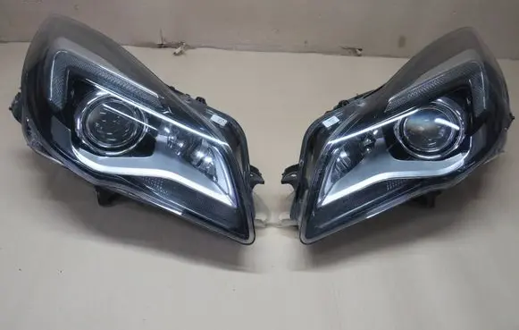 Opel Insignia A Headlight/headlamp 13426635 1ZT01116603 12T1863