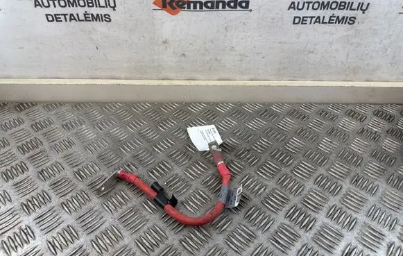 Positive cable (battery)