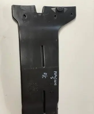 Porsche Macan (95B) Cabin air duct channel 8R0819802