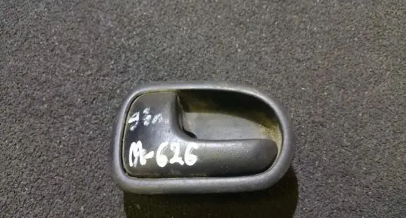 Mazda 626 Rear door interior handle dh22i