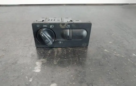 Volkswagen Transporter - Caravelle T4 Light switch 701941531A