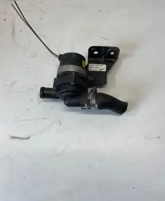 Land Rover Freelander 2 - LR2 Electric auxiliary coolant/water pump 6G9N8564AF 9012165E 30780323