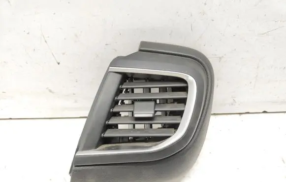 Peugeot Traveller Dashboard side air vent grill/cover trim 98124431ZD