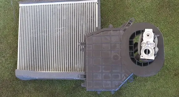 Ford Explorer VI Air conditioning (A/C) radiator (interior) L1MH19D710BC
