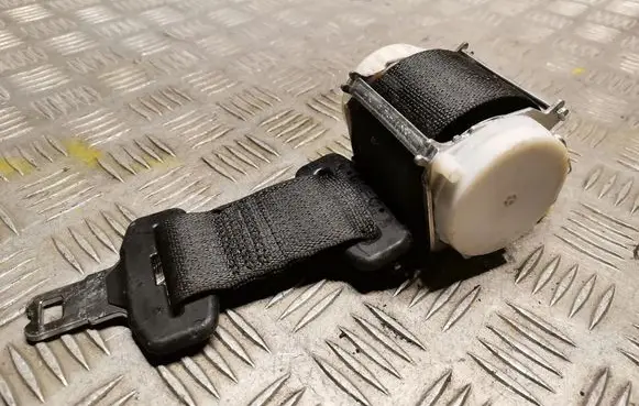 Opel Meriva B Middle seatbelt (rear) 13381371
