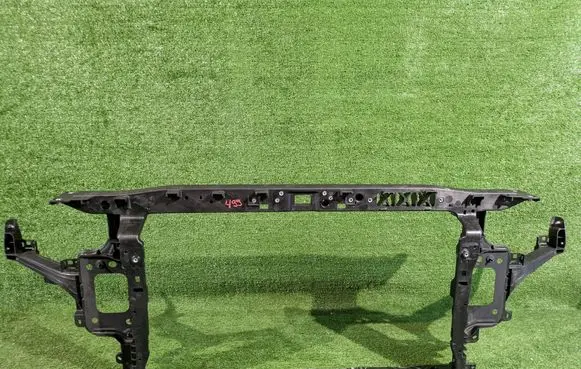 Hyundai i30 Radiator support slam panel 64105G4120