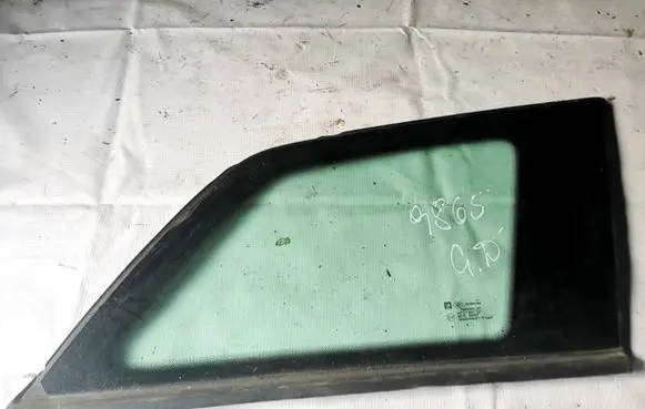 Opel Astra H Rear side window as2