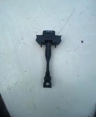 BMW X2 F39 Front door upper hinge 18M3