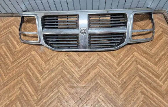Dodge Nitro Front grill 5KH12TRMAE 85501C SR7791