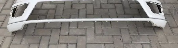 Volkswagen Golf V Front bumper 3K0807221