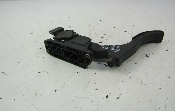 Volkswagen Polo Accelerator pedal position sensor 