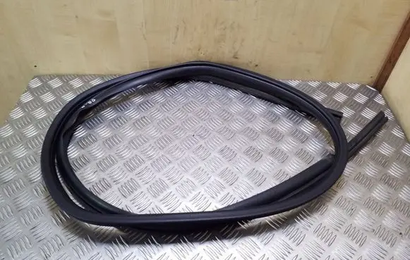 Front door rubber seal