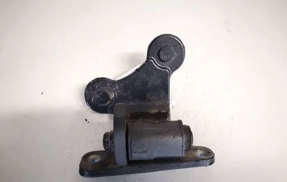 Mercedes-Benz C AMG W204 Rear door lower hinge