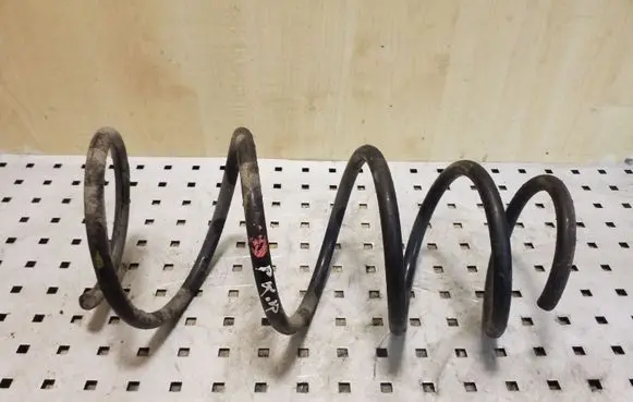 Toyota Avensis T270 Front coil spring