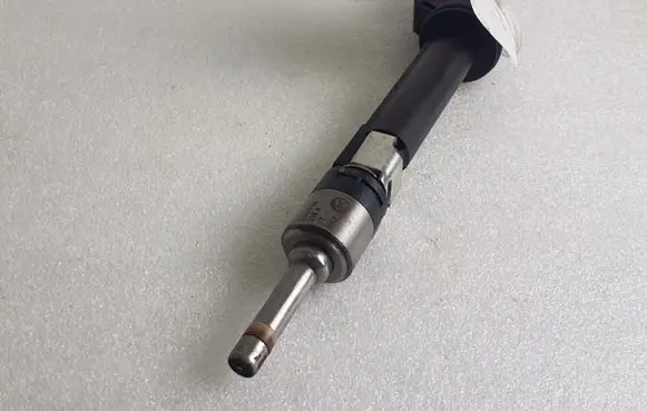 Porsche Cayenne (92A) Fuel injector 03H906036A 0282A