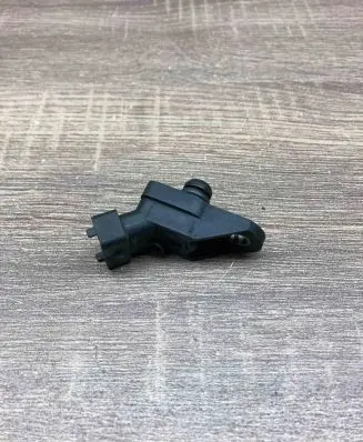 BMW 5 E39 Air pressure sensor 0261230046