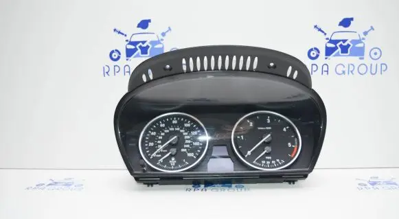 Speedometer (instrument cluster)