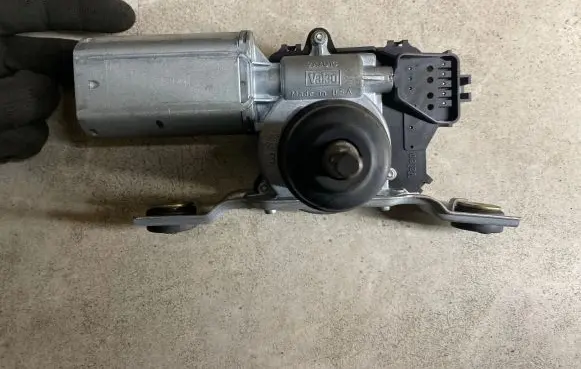 Jeep Cherokee III KJ Rear window wiper motor 9602570