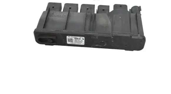 BMW 4 F32 F33 Current control relay 8638551
