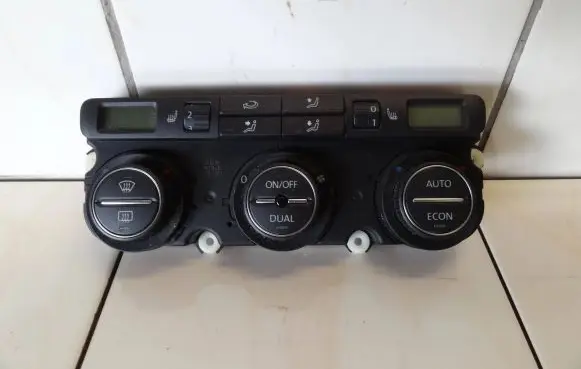 Volkswagen PASSAT B6 Climate control unit