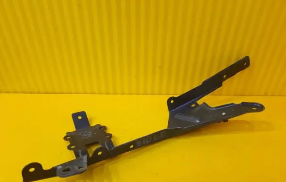 Porsche Panamera (970) Fender mounting bracket 97061020102