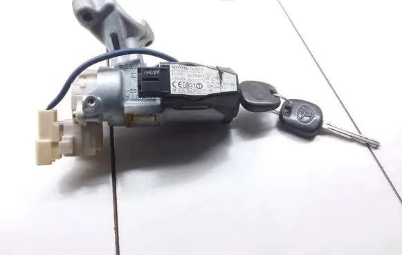Toyota Yaris Ignition lock 8978352010 2842102135
