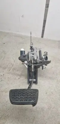 Toyota RAV 4 (XA50) Brake pedal 8951033020