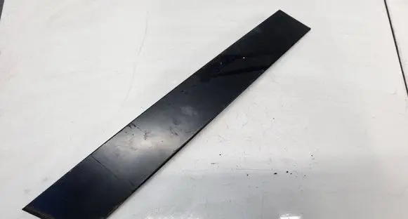 Volkswagen Golf V Front door glass trim molding 1K4837901A