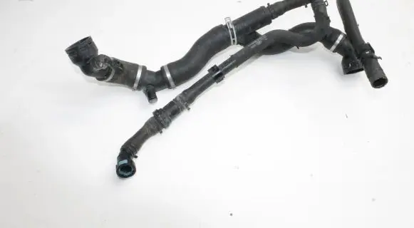 Land Rover Range Rover L405 Engine coolant pipe/hose JPLA8286AE GPLA65009A