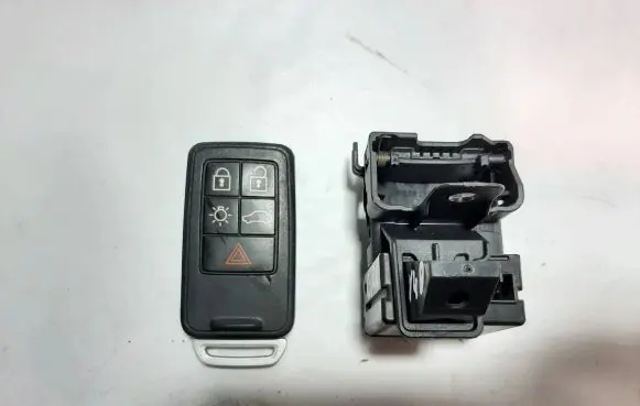 Volvo V40 Ignition lock 30659639 31252952