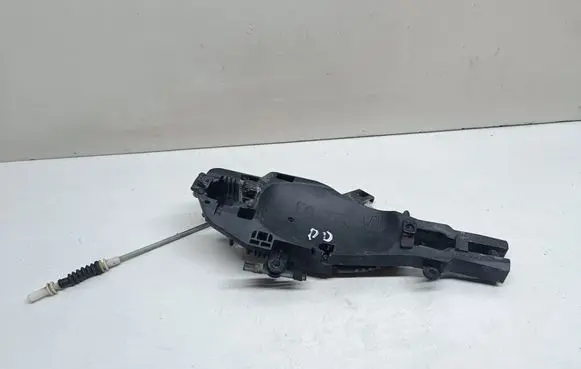 BMW 3 E90 E91 Front door exterior handle/bracket 