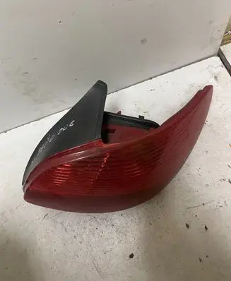 Peugeot 206 Rear/tail lights 2531D