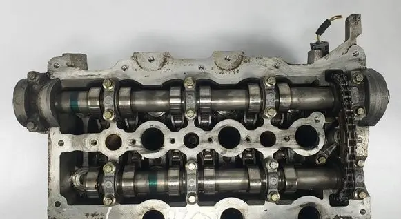 Land Rover Range Rover Sport L320 Engine head 4R8Q-6C064-AH