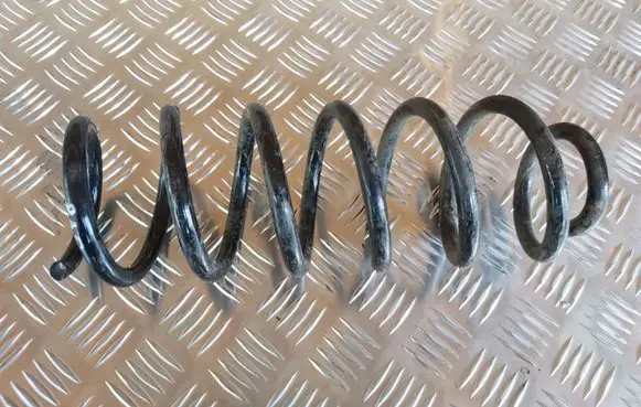 Nissan Qashqai Rear coil spring
