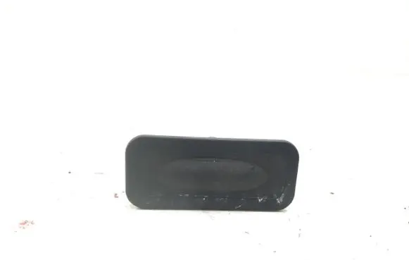 Renault Megane III Tailgate opening switch 82000076256