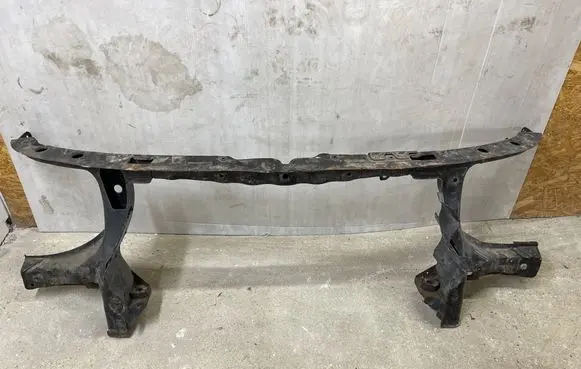 Volkswagen Transporter - Caravelle T5 Radiator support slam panel