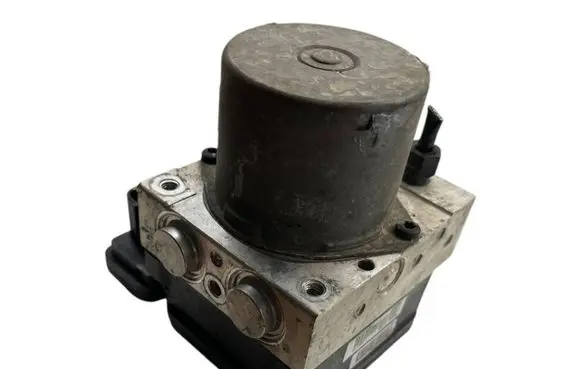 Hyundai i20 (GB IB) ABS Pump 6158945200 C858932750 6680381